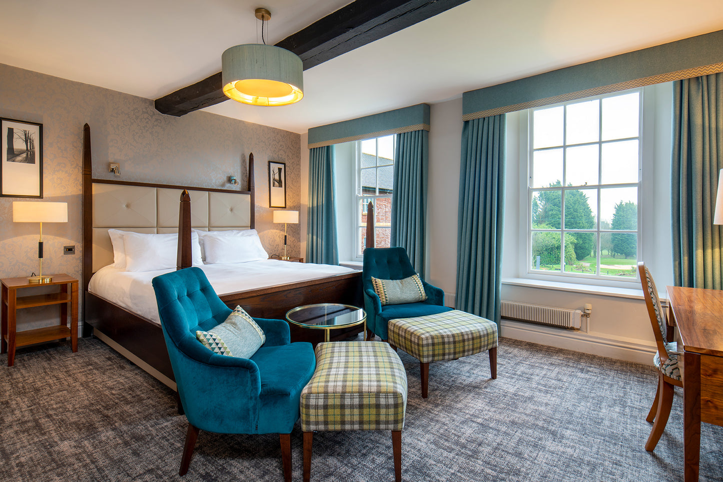 Golf in a Box - 1 Night Experience